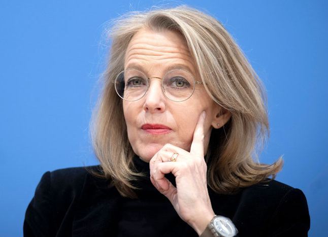Julia Jäkel